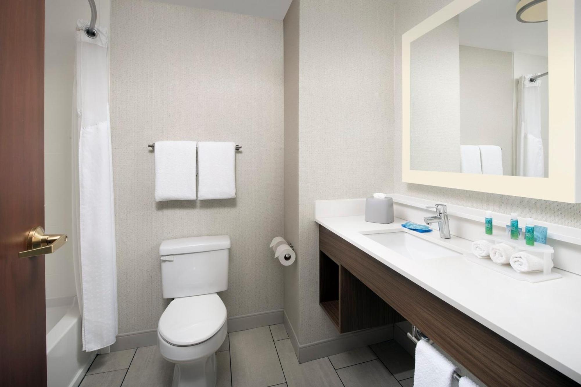 Holiday Inn Express Knoxville-Strawberry Plains By Ihg Bagian luar foto