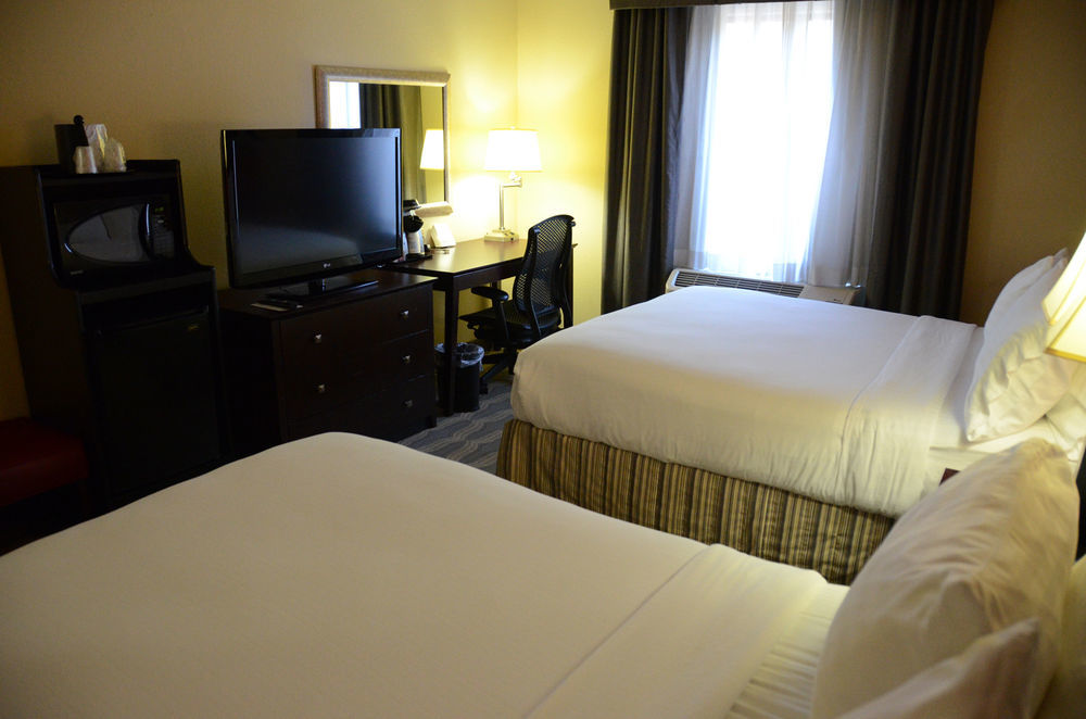 Holiday Inn Express Knoxville-Strawberry Plains By Ihg Bagian luar foto