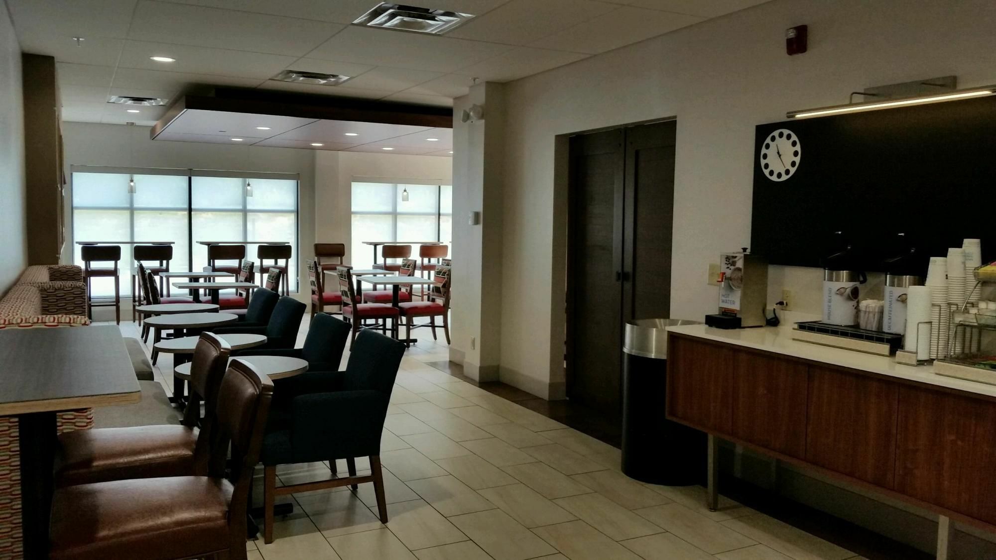 Holiday Inn Express Knoxville-Strawberry Plains By Ihg Bagian luar foto