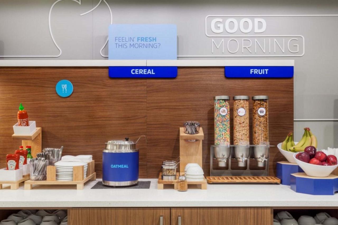 Holiday Inn Express Knoxville-Strawberry Plains By Ihg Bagian luar foto